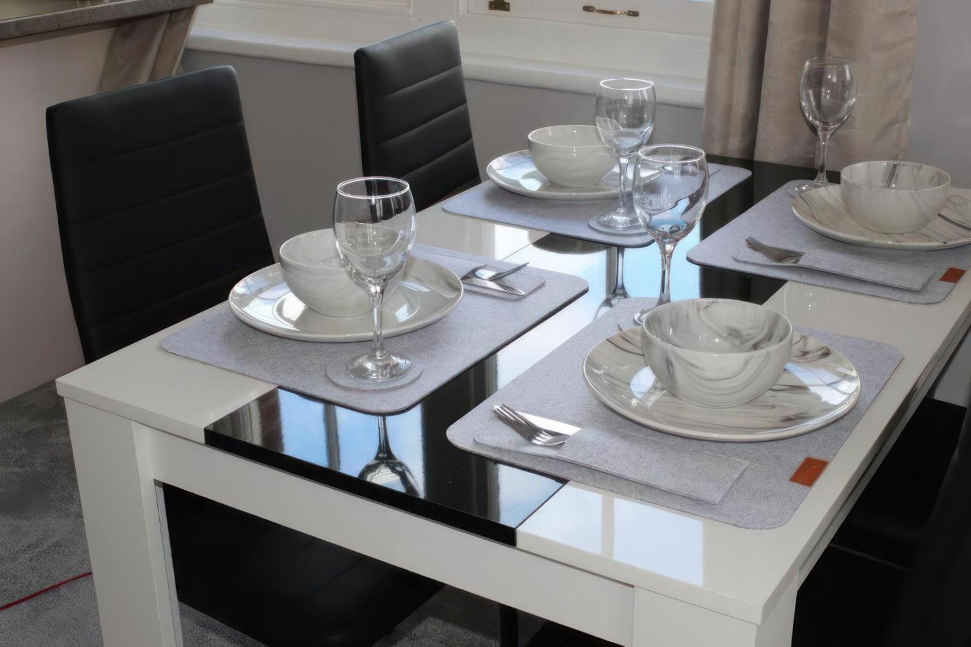 Lovely 2 Bed 2 Bath Flat With Free Parking Poole Εξωτερικό φωτογραφία