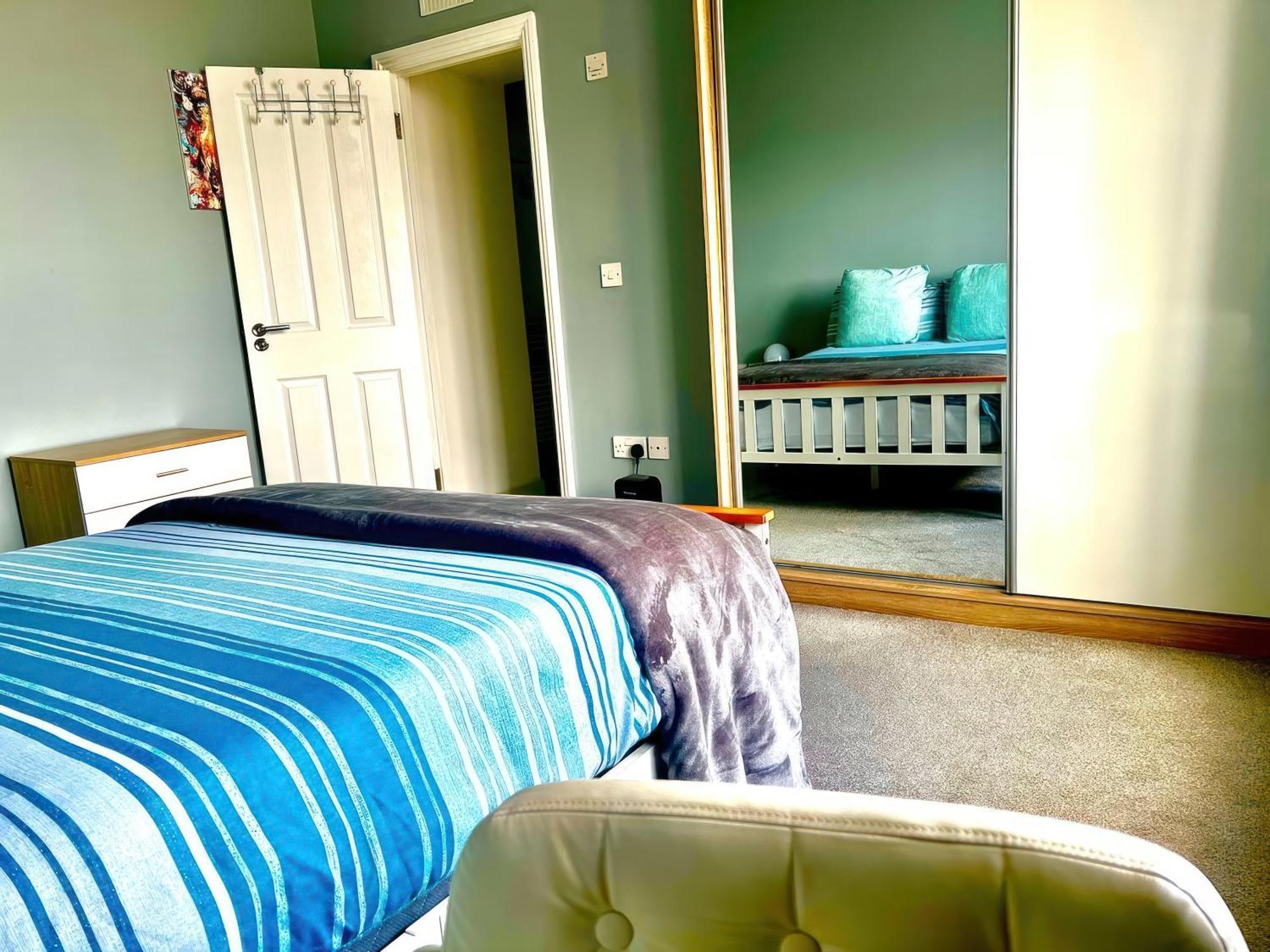 Lovely 2 Bed 2 Bath Flat With Free Parking Poole Εξωτερικό φωτογραφία