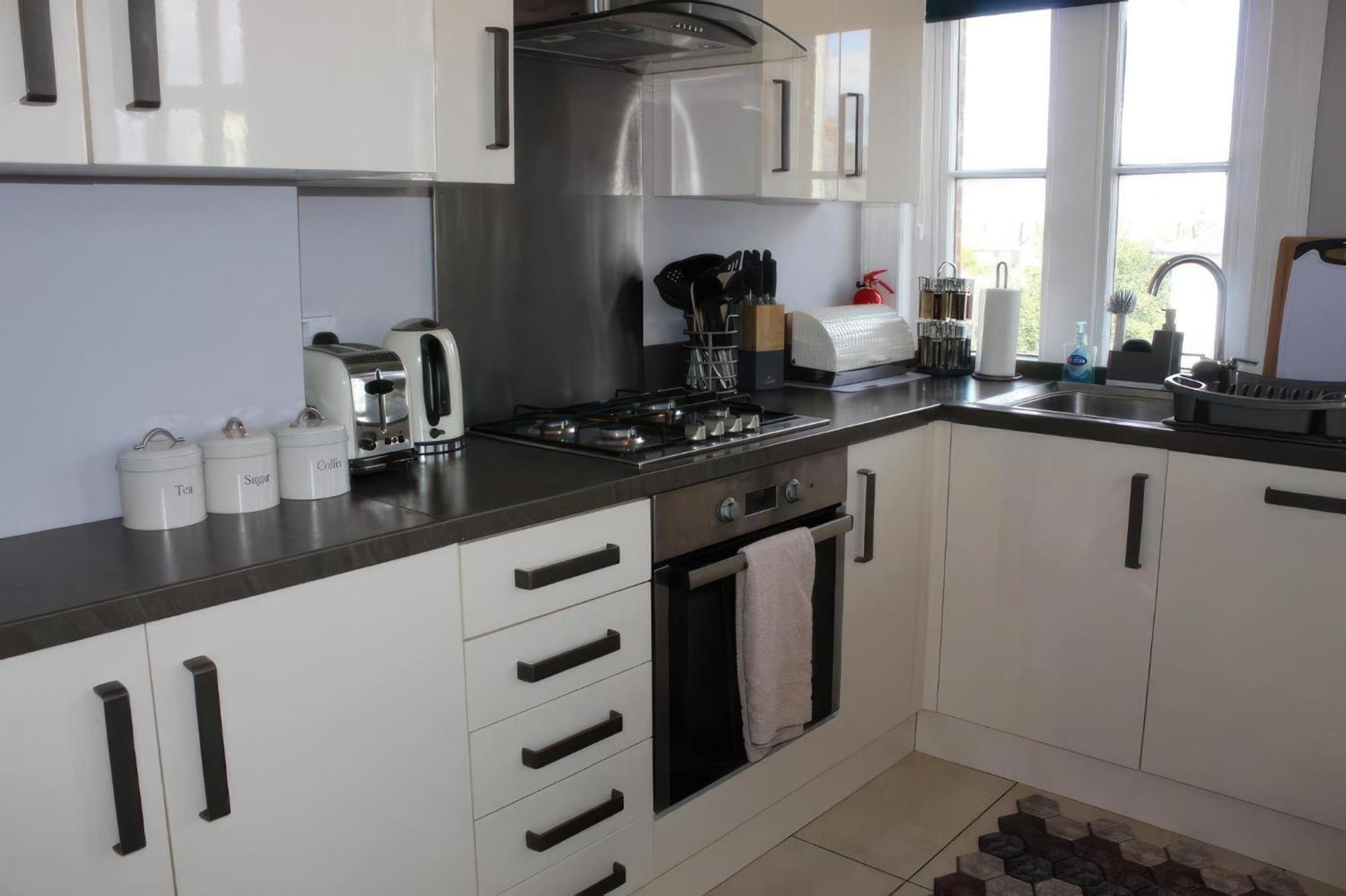 Lovely 2 Bed 2 Bath Flat With Free Parking Poole Εξωτερικό φωτογραφία